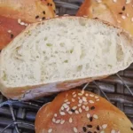 Knusprige kleine Brötchen