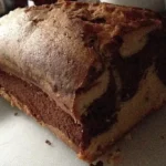 Marmorkuchen mit Roter Grütze