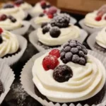 Weißes Schokolade-Topping mit Frischkäse