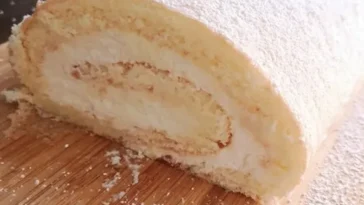 Zitronenroulade