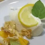 Buttermilch-Zitronenmousse