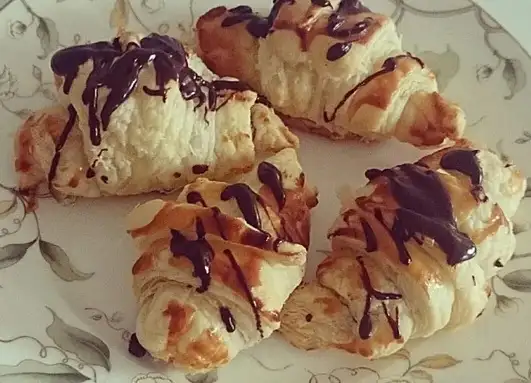 Gefüllte Schoko Croissants