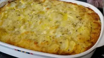 Kartoffelgratin mit würzigem Gruyère