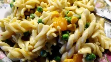 Nudelsalat mit Mandarinen