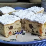 Stollenkuchen vom Blech mit Marzipan