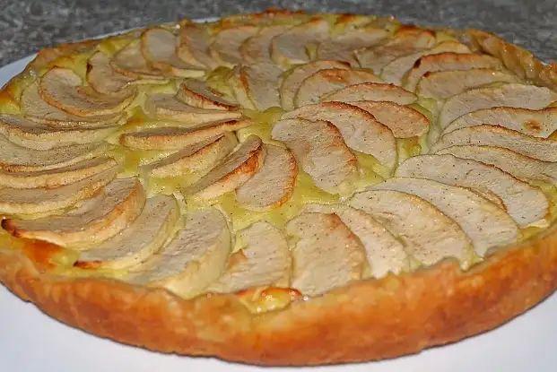 Apfeltarte mit Blätterteig