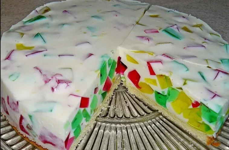 Bunte Götterspeise Torte