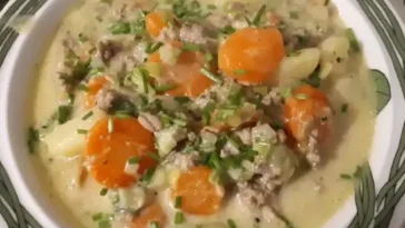 Claudis Kartoffel-Gemüse-Käsesuppe