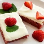 Erdbeer-Blechkuchen mit Cream Cheese Frosting