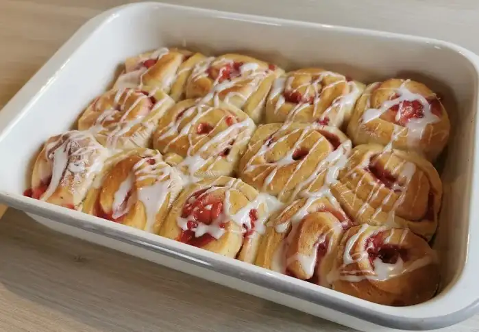 Strawberry Rolls