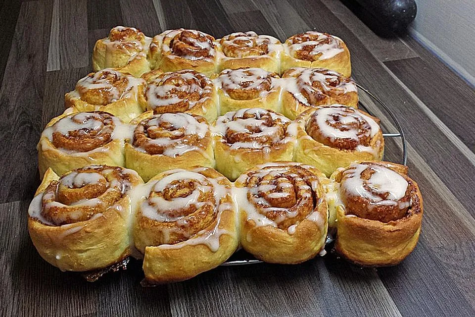 zimtschnecken-cinnabon-style