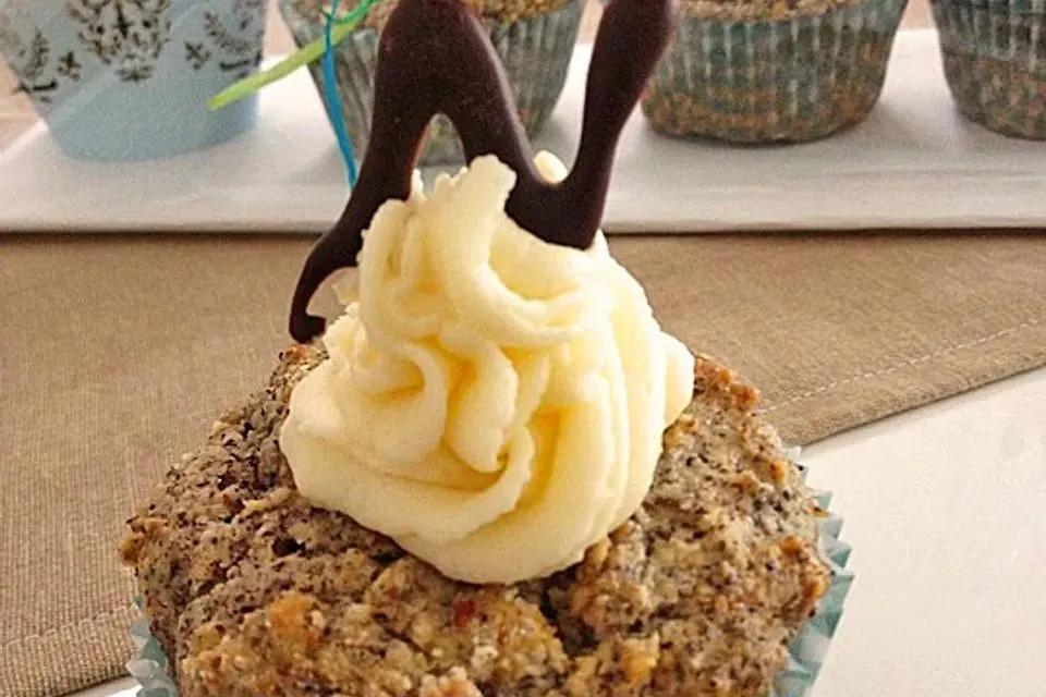 marzipan-mohn-cupcakes - Best Rezepte