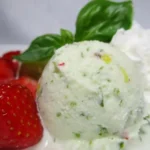 Erfrischendes Basilikumeis