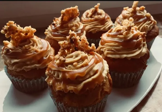 Triple Peanut Toffee Crisp Cupcakes