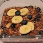 Overnight Oats mit Banane, Kakao, Heidelbeeren