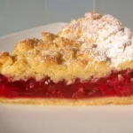 Kirsch-Himbeer-Kuchen mit Kokosstreuseln