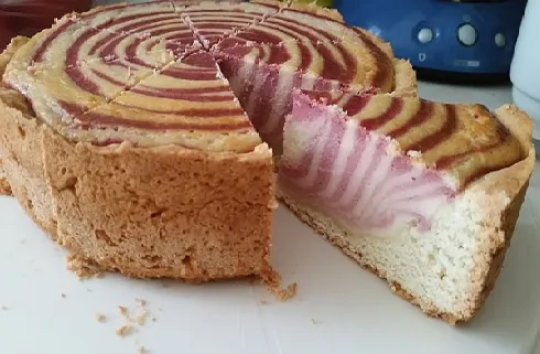 Zebra Himbeer Käsekuchen