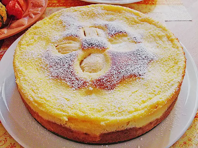 Apfelkuchen mit Eierlikörguss