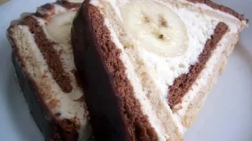 Dachkuchen mit Bananen ohne Backen