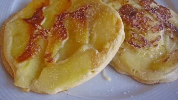 Saftige Früchte-Pfannkuchen