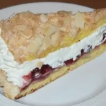 Himmelstorte mit Sauerkirschen