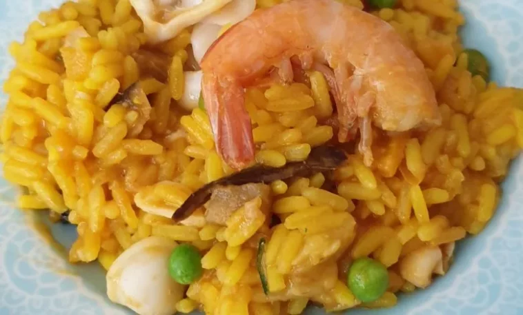 PAELLA VALENCIANA