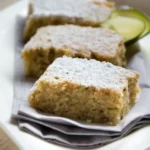 Saftiger Zucchinikuchen mit Überraschungseffekt