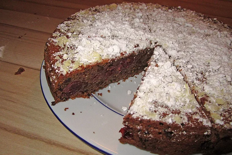 killer-kirsch-kuchen-von-juulee-und-ischilein