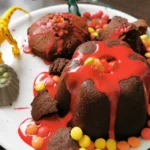 Schokomuffins mit Smarties und Marshmallows