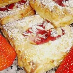 Blatterteigtaschen-mit-Pudding–Erdbeer–Fullung