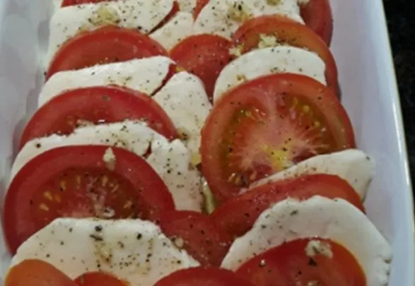 Gegrillte-Tomaten-mit-Halloumi