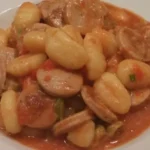 Gnocchi-Currywurst-Topf