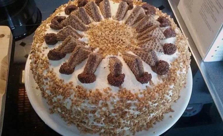 Hanuta-torte