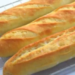 KNUSPRIGE FRANZÖSISCHE BAGUETTES