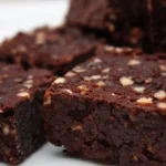 Mandel-Schokoladen-Brownies-mit-dunkler-und-weiser-Schokolade
