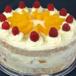 Pfirsich-Himbeer Torte mit Kokos und Sahne