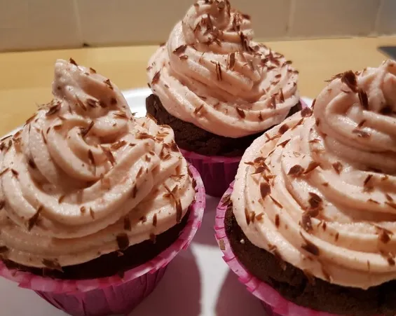 Erdbeer-Schokolade-Cupcakes