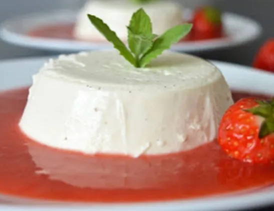 Panna Cotta mit Erdbeersoße - Best Rezepte
