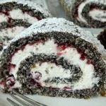 Erdbeer Nuss Roulade