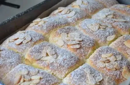 Fluffige-Buchteln-Mit-Quarkfullung