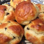 MILCHBRÖTCHEN MIT SCHOKOLADENSTÜCKCHEN