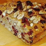 Apfelbrot mit getrockneten Cranberries