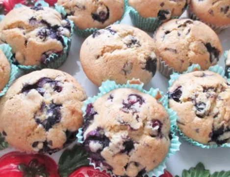 BLAUBEERE-HEIDELBEERE MUFFINS