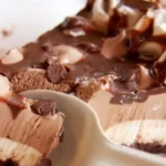 Cremiger Schoko-Karamell-Käsekuchen