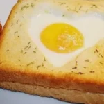 Eier im Toastbrot