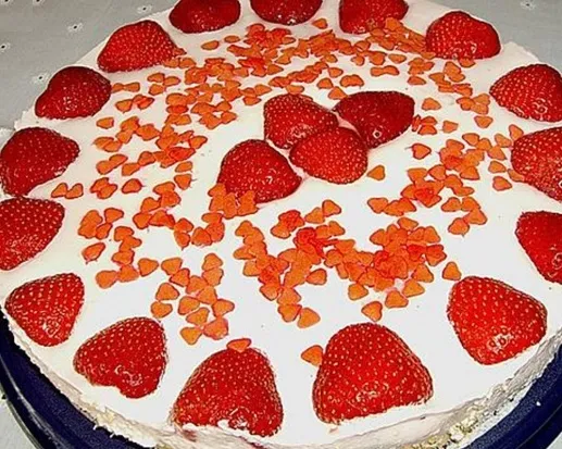 Kalorienarme Erdbeertorte mit Quark