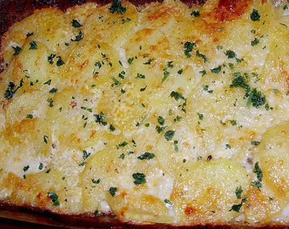 Kartoffelgratin mit Käse