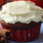 Kürbis Muffins mit cremigem Frischkäsetopping