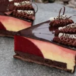 Passionsfrucht Mousse Torte mit Himbergeleekern