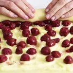 Puddingschnecken mit Kirschen